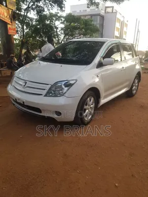 Toyota IST 2006