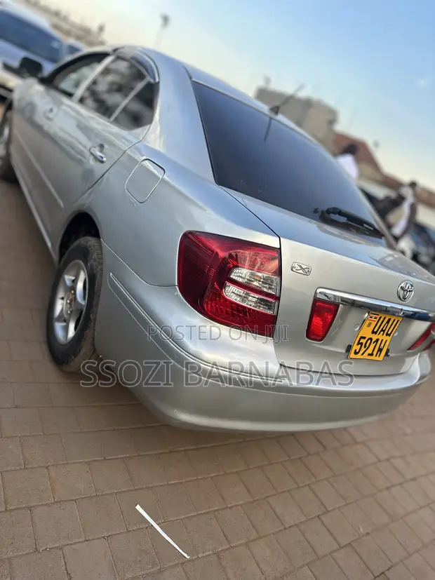 Toyota Premio 1.8 AWD 2006 Silver - 1