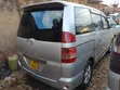 Toyota Noah 2007 Gray - 2