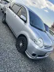 Toyota Sienta 2006 Silver - 4