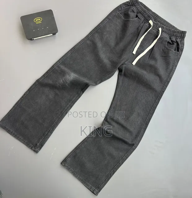 Men's Dark-Wash/Black Vintage Straight-Fit & Baggy Denim Jeans - 1