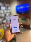 Samsung Galaxy S10e 128GB Gray - 2