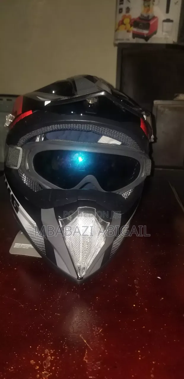 Full Face Motorcycle Racing Helmet - 1