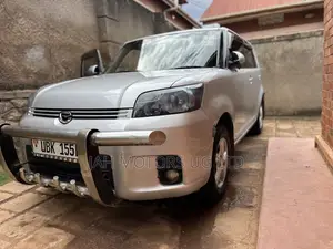 Toyota Corolla Rumion Hatchback 1.5 FWD 2008 Silver