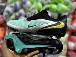 Nike Sport Boots - Unisex