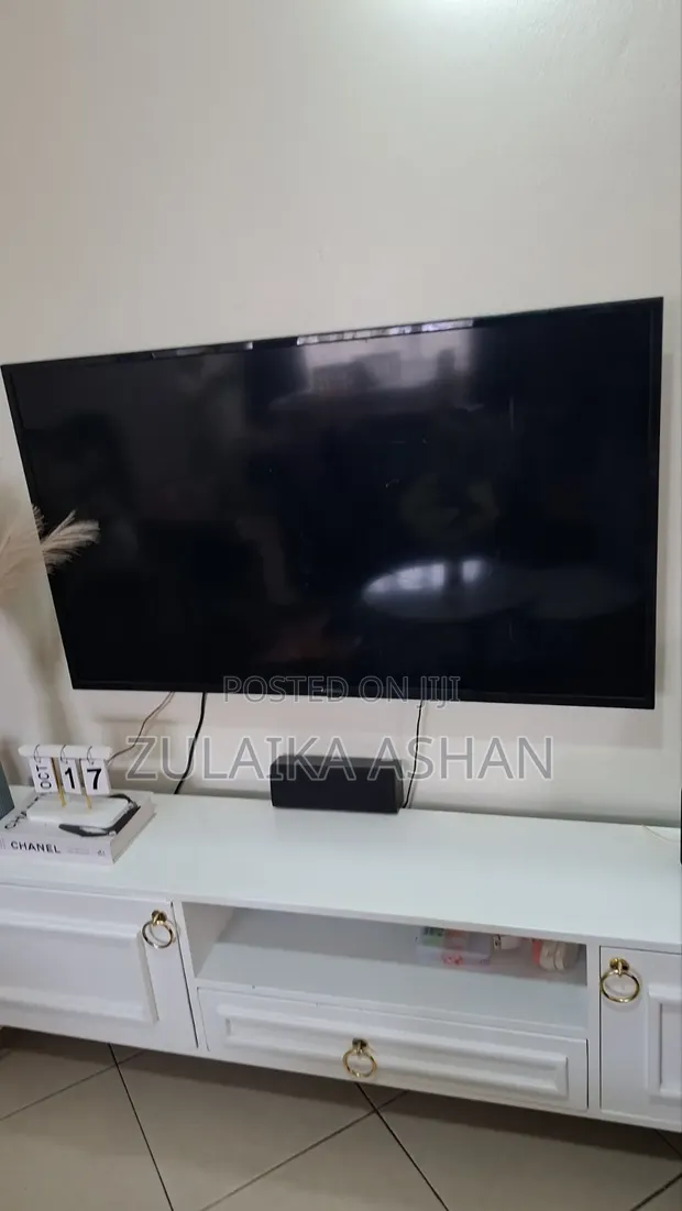 Sayona 50 Inch Smart TV - 1