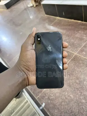 Apple iPhone X 64GB Black