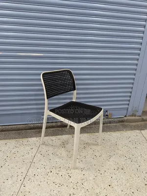 Zenith Plastic Dining Chairs (Black)