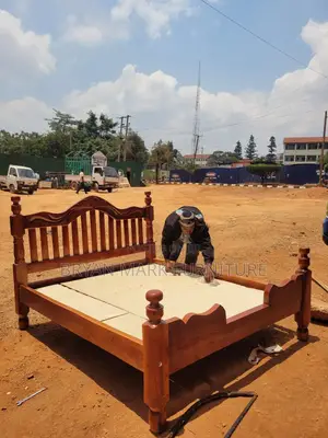 Barcode Bed 5x6 - Musambya Wood