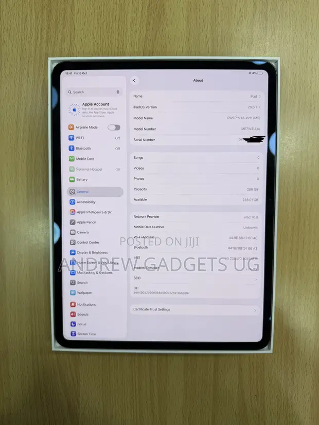 Apple iPad Pro 13" (2025) 256GB Black - 1