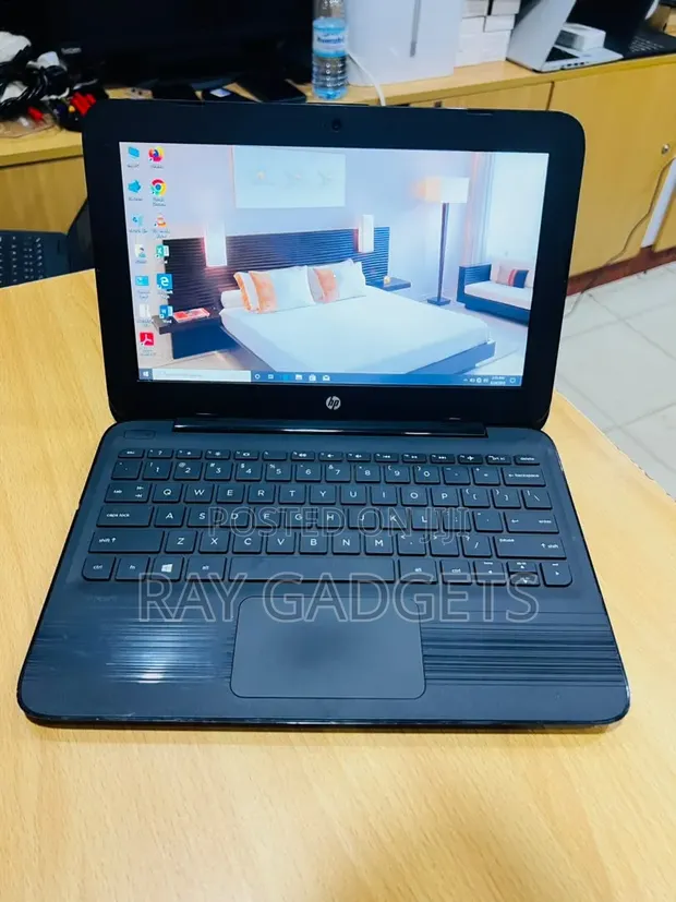 New HP Stream 14 Laptop - 4GB RAM, 60GB SSD - 1