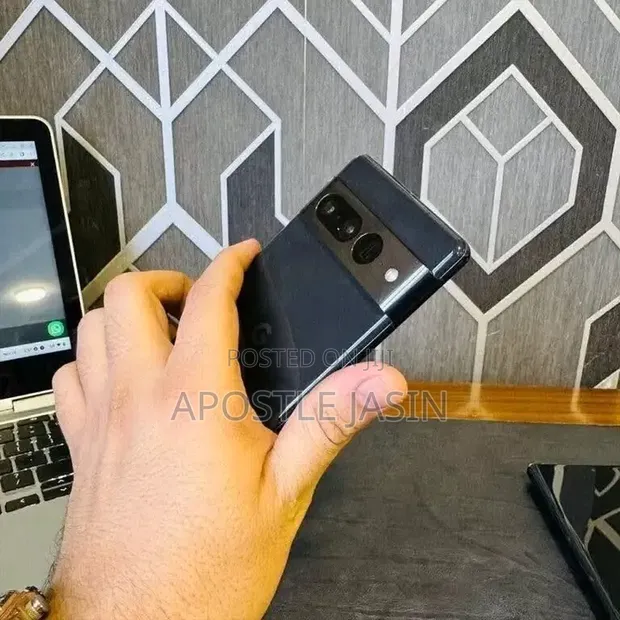 Google Pixel 7 Pro 128GB Black - 1