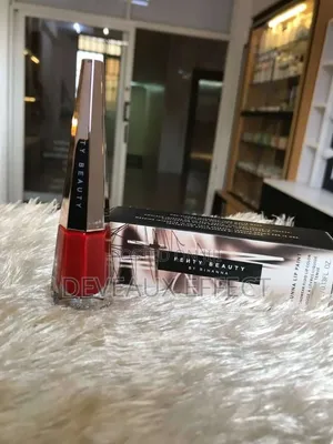 Fenty Beauty Stunna Lip Paint - Uncensored Red