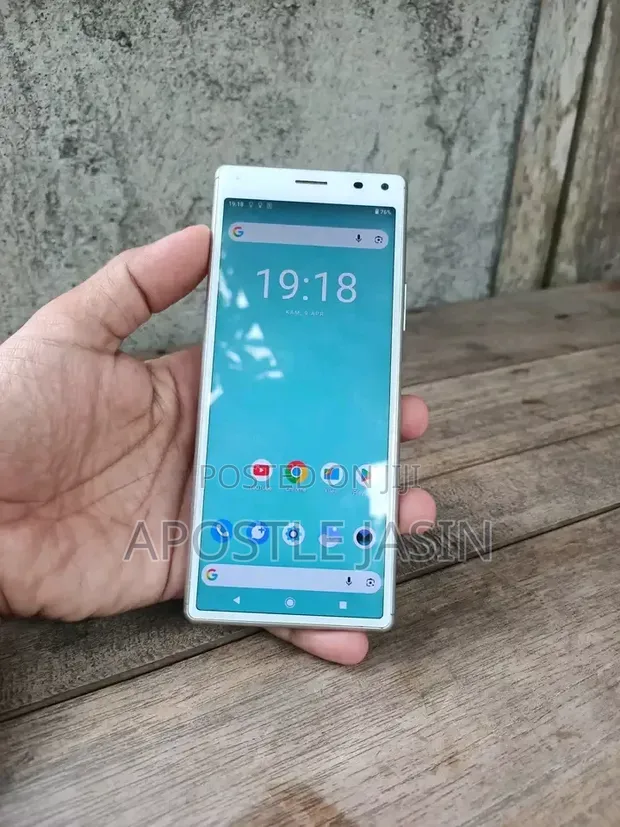 Sony Xperia XZ2 Premium 64GB Gray - 1