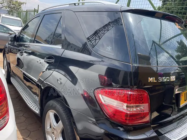 Mercedes-Benz M Class 2009 Black - 1