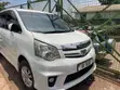 Toyota Noah 2012 White - 3