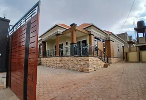 4 Bedroom House for Sale in Kira-Nsasa