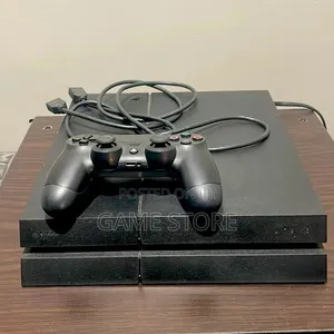 PS4 Standard 500GB Console