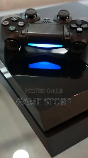 PS4 Standard Console (500GB)