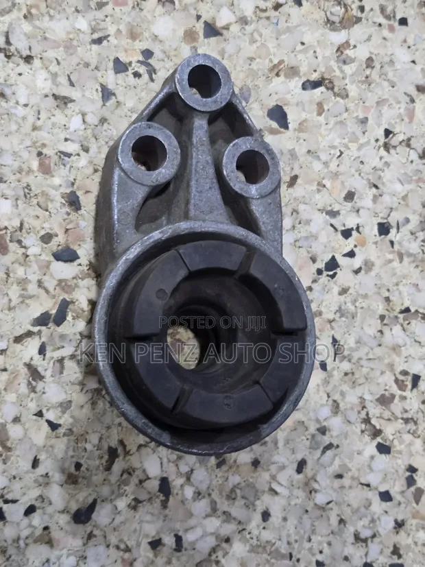 Mazda Tribute Rear Engine Mounting - 1