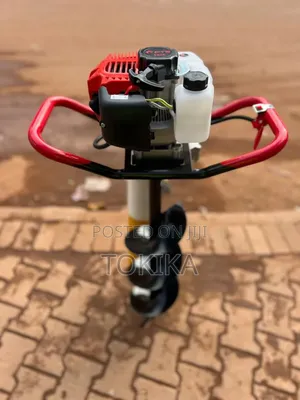 Brand New Earth Auger 2-Stroke with 3 Bits