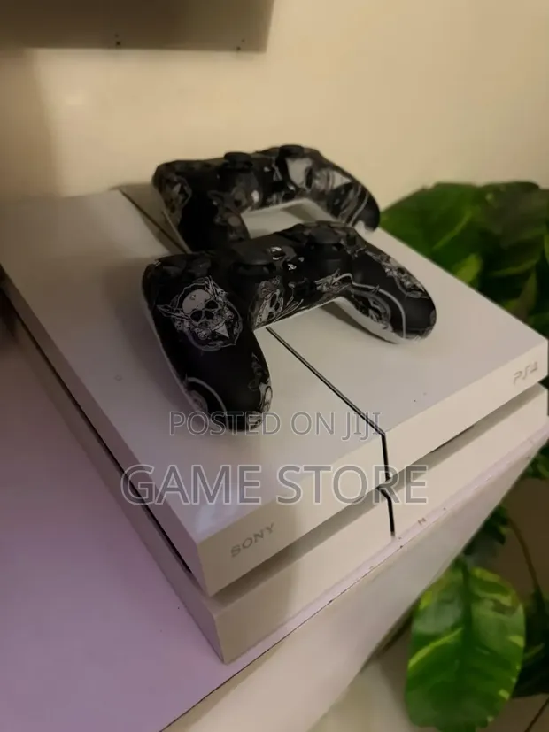 PS4 Standard 500GB - 1