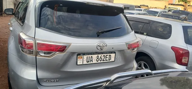 Toyota Kluger 2008 Silver - 1