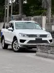 Volkswagen Touareg 2017 White - 4