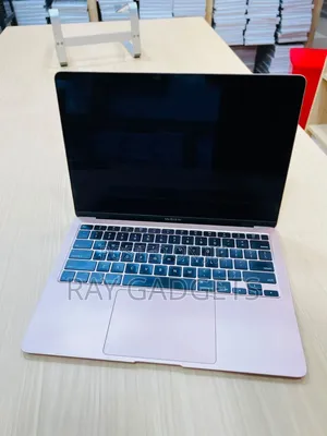 Apple MacBook Air 13" Intel Core i3 8GB RAM 256GB SSD