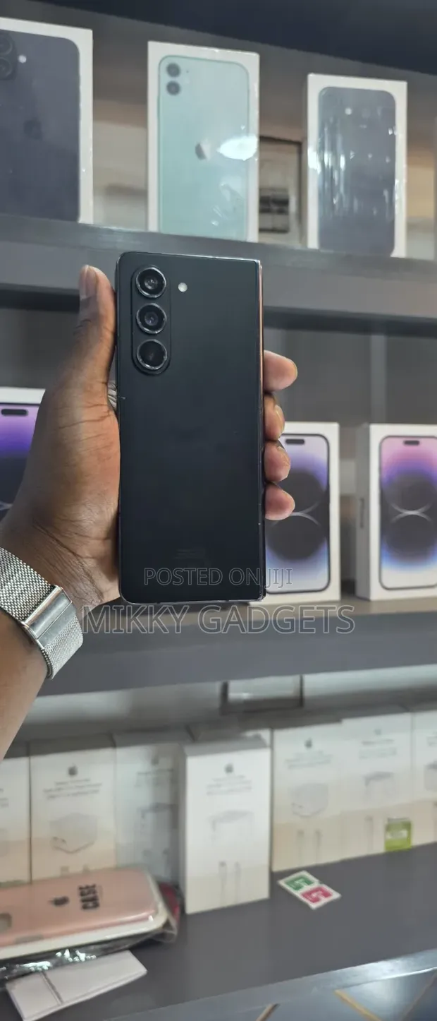 Samsung Galaxy Z Fold 5 256GB Black - 1