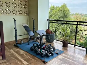 5 Bedroom Bungalow for Sale in Najeera