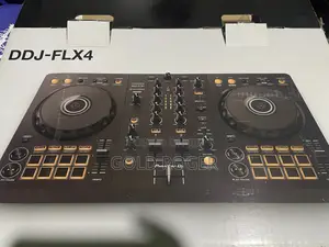 Pioneer DDJ-FLX4 DJ Controller