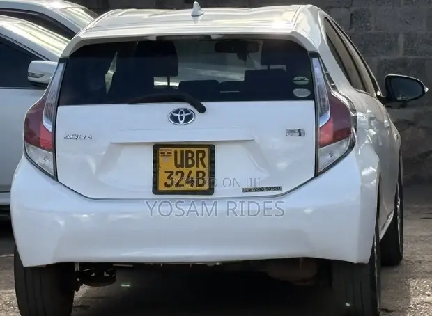 Toyota Aqua S 2014 White - 1