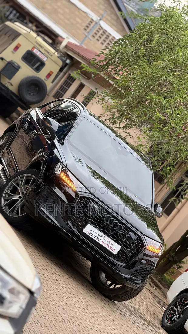 Audi Q7 Premium Plus 2020 Black - 1
