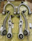 Toyota Harrier Wheel Hubs and Connecting Arm - 3