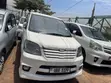 Toyota Noah 2003 White - 4