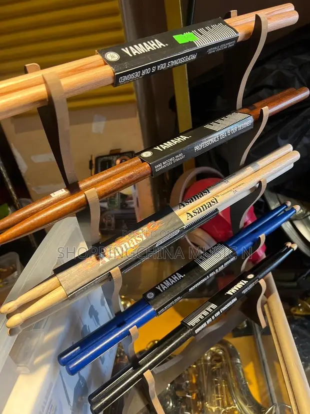 Drum Sticks: Yamaha Heavy Brown & Vic Firth Black/White - 1
