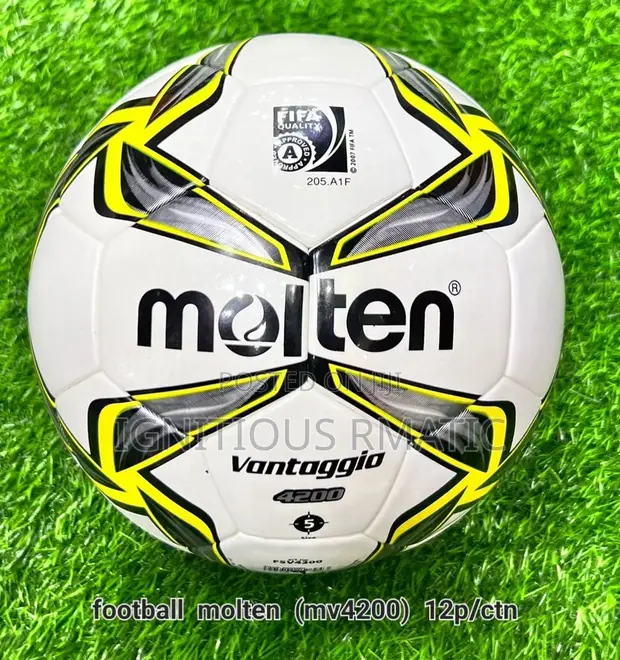 Original Molten Vantaggio 5000 Football Size 5 - 1