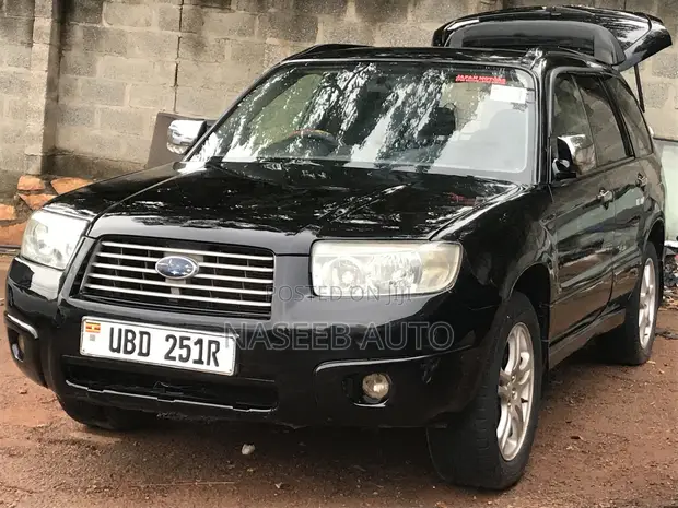 Subaru Forester 2006 Black - 1