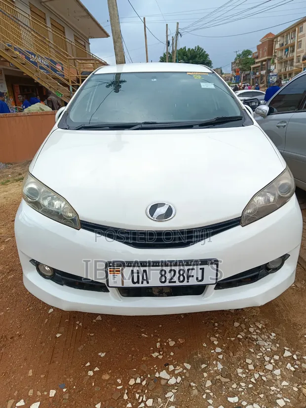 Toyota Wish 2012 White - 1