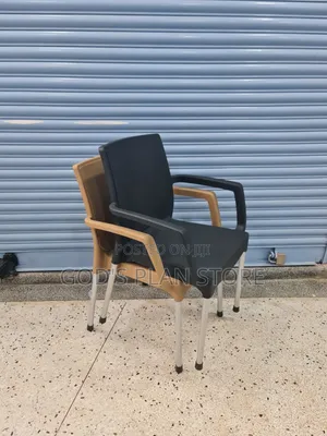 Everest Armrest Plastic Chairs