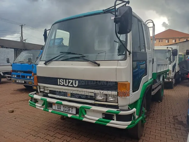 Isuzu FY Series Tipper Truck - 1