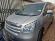 Toyota Noah 2010 Silver - 2