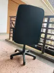 Used Adjustable Rotating Salon Styling Chair - 2
