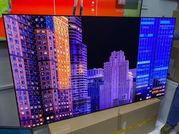 UK Used Samsung 77" S95F OLED TV (2025 Model) - 1