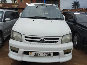 Toyota TownAce Noah 1999 White