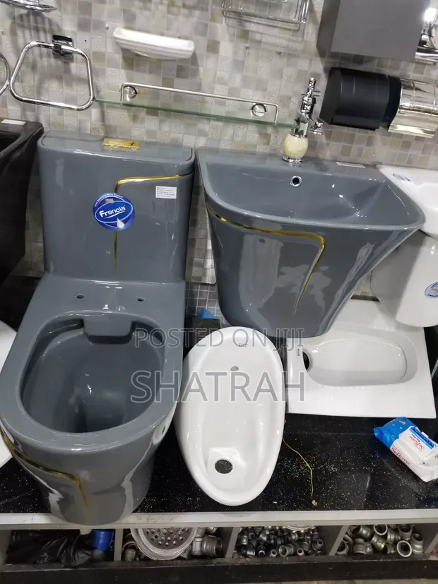 Luxury Marble Toilet Seat with Wash Basin - 1