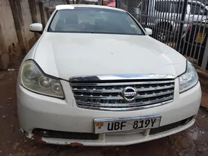 Nissan Fuga 2005