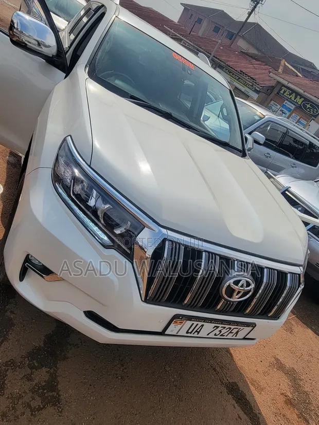 Toyota Land Cruiser Prado 2016 White - 1