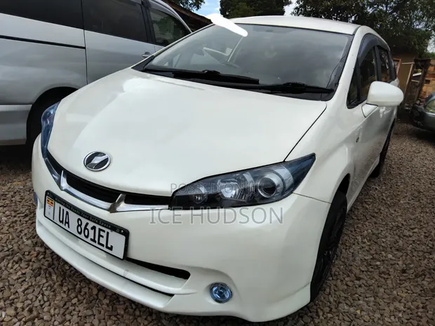 Toyota Wish 2012 White - 1